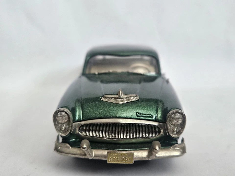 Coche modelo Brooklin escala 1/43 BRK29b-1954 Kaiser Manhattan sedán de 4 puertas - verde Foto 2 de 4