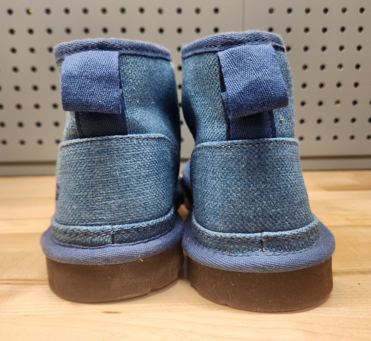 EUC UGG Neumel Natural Chukka Boots , Blue - Size 9 - #1119597 $_57.JPG?set_id=880000500F main image 2