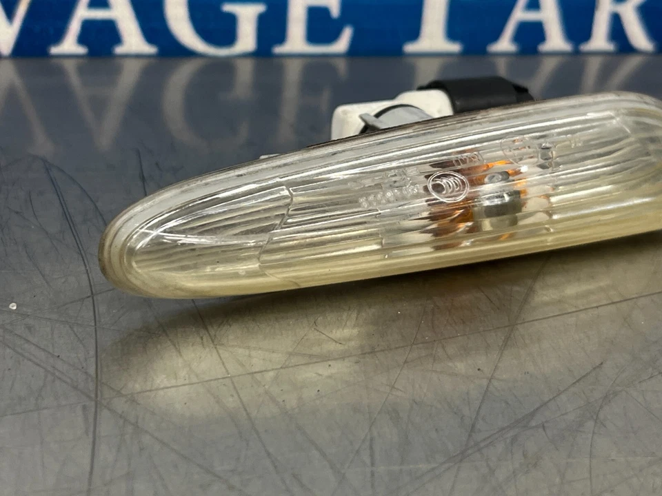 Luz de señalización de giro para guardabarros izquierdo BMW 335i 2009 6932998 E92 E93 - 90 k Foto 2 de 4