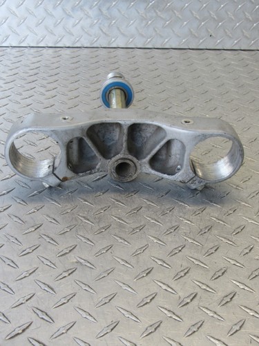 2005 05 BUELL XB9SX XB9 CALIFORNIA LIGHTNING LOWER TRIPLE TREE - Picture 13 of 13