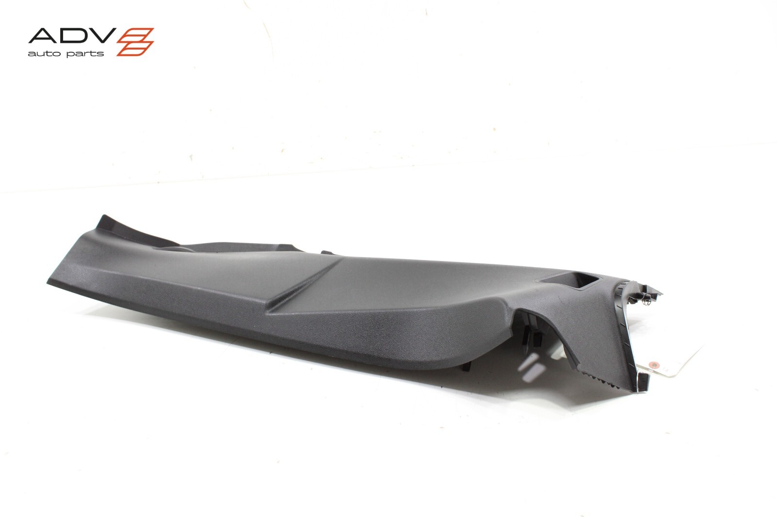 2017-2020 MASERATI LEVANTE REAR LEFT C PILLAR LOWER QUARTER TRIM COVER PANEL OEM