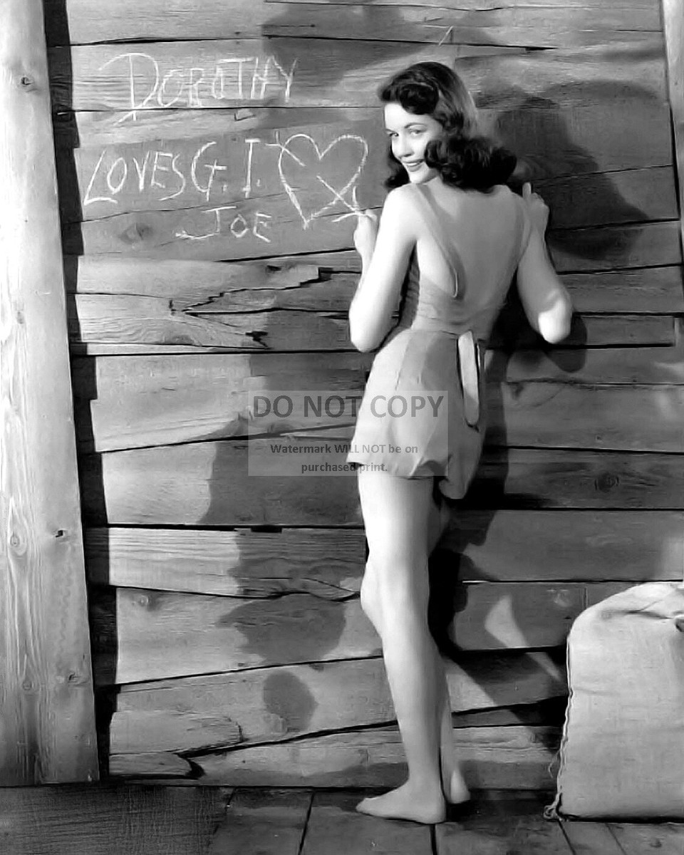 ACTRESS DOROTHY MALONE PIN UP - 8X10 PUBLICITY PHOTO (OP-397) | eBay