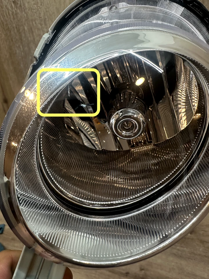 Conjunto de faros antiniebla HYUNDAI VELOSTER LH 2013-17 PIEZA DE FABRICANTE ORIGINAL # 92201-2V500 Foto 3 de 4