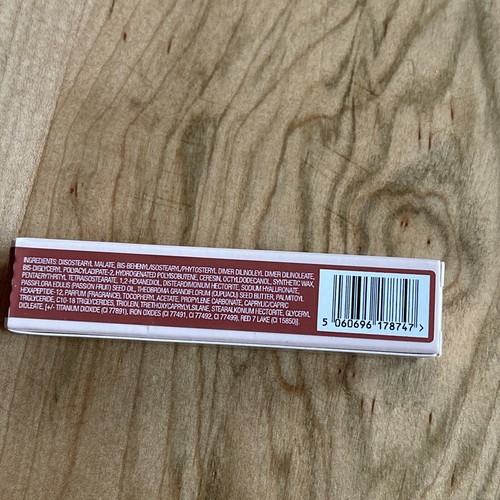 Charlotte Tilbury Hyaluronic + Happikiss colour Balm~ HAPPIPETAL~💯authentic NIB - Picture 5 of 13