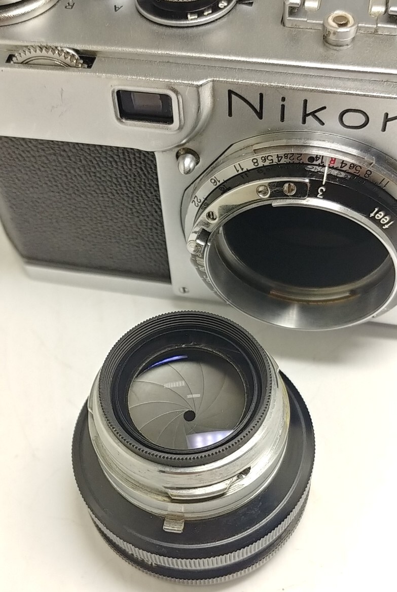 Nikon S2 / NIKKOR-S (.C) 50mm F1.4