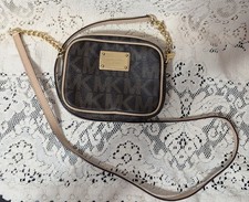 Женские клатчи Michael Kors Monogram Mini