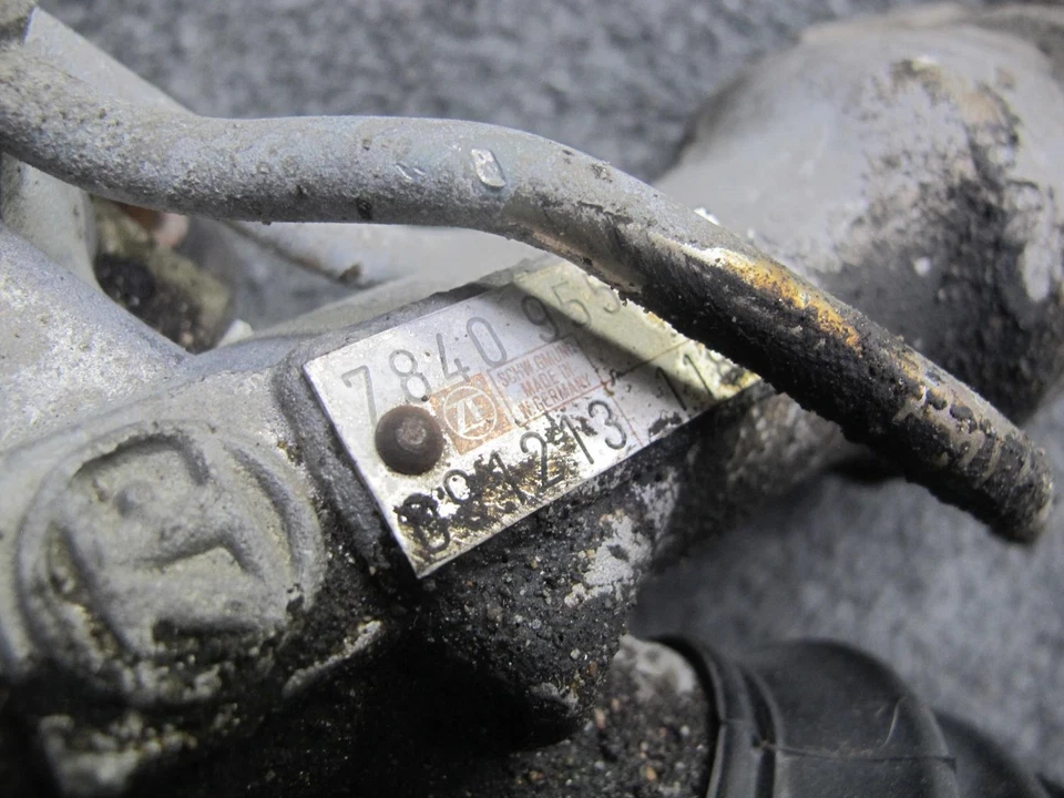 1984-1995 PORSCHE 928 S POWER STEERING GEAR RACK AND PINION - Image 3 of 4