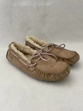 UGG Dakota Amber Light Women Moccasin US 9 EUR 40 Suede Sheepwool Slippers
