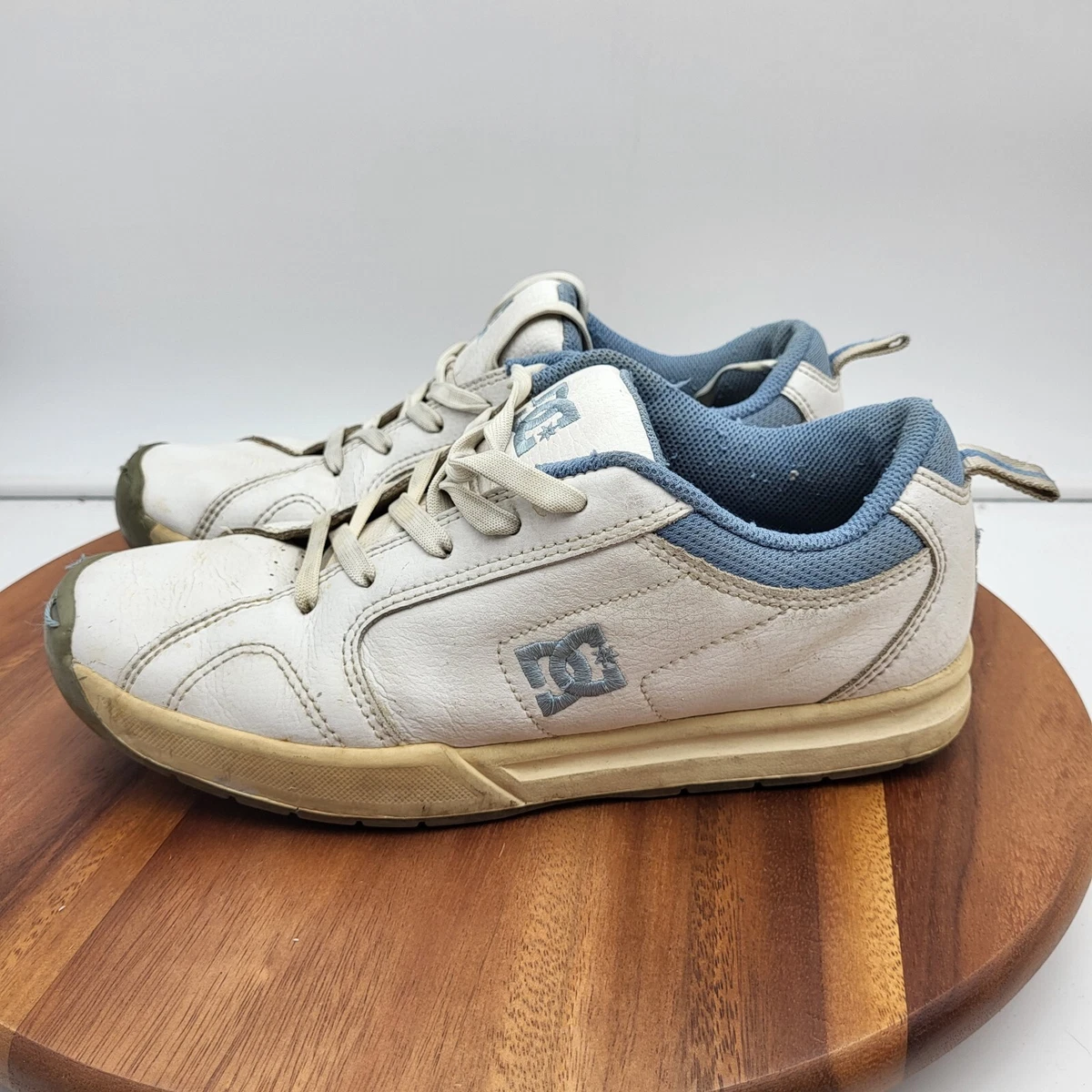 DC Shoes Womens Size 10 L DCShoecousa White Blue Leather Skater