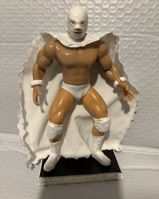 El Angel Blanco  Wrestler 7in Action Figure Mexican Toys  LUCHA LIBRE MEXICANA