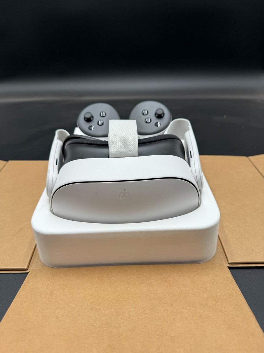 Meta Quest 3s VR Headset Excellent Condition
