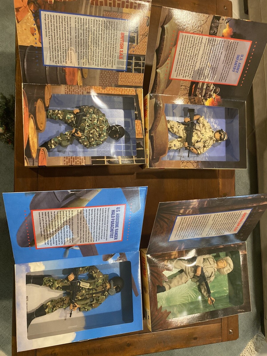 G.I. Joe Classic Collection 3体セット GI JOE classic collection. New in the box. Sealed. Never