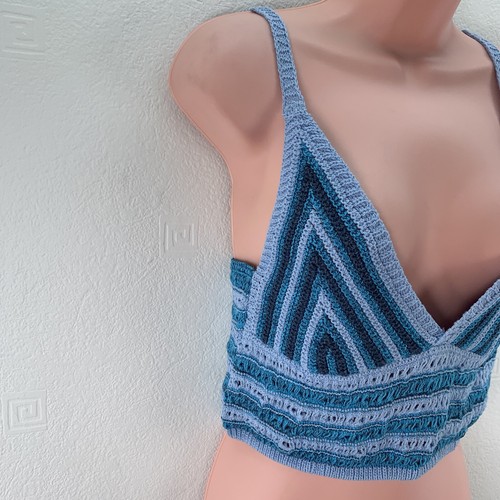Urban Outfitters Knitted Cami Top, Gigi, Size XL, Blue Striped - Picture 7 of 13