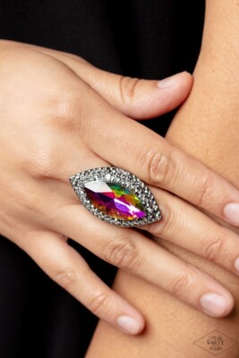Paparazzi JAW DROPPING DAZZLE multi OIL SPILL ring