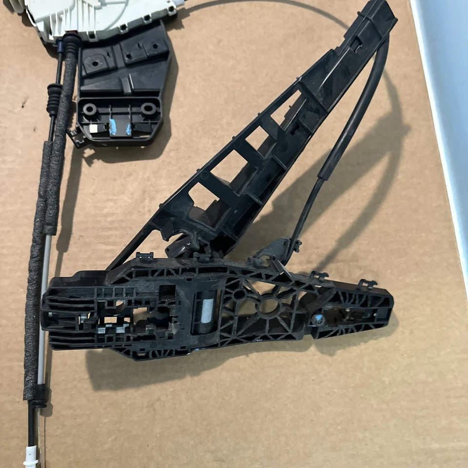 17-22 JEEP 指南针左后驱动侧门锁闩锁致动器原始设备制造商 — 第 2/4 张图片