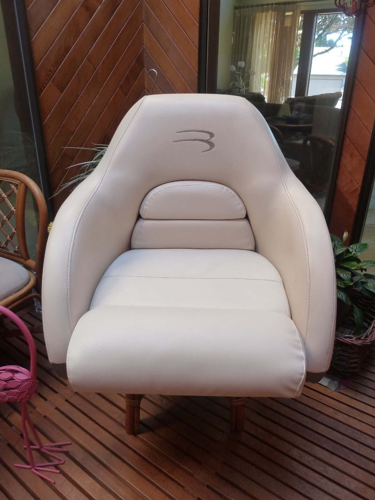 Bennington Pontoon Boat Helm Seat Veada Bennington II Ivory eBay