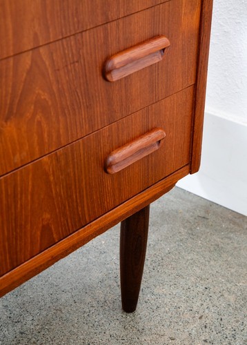 Mid Century Danish Modern Chest Drawers Dresser 4 drawer Teak Wood Denmark Mcm - Picture 12 of 12