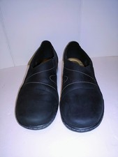 Women's Clarks Black Leather Slip On Loafers Shoes Size 8