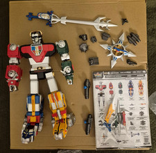 Threezero Voltron Defender of the Universe RO...