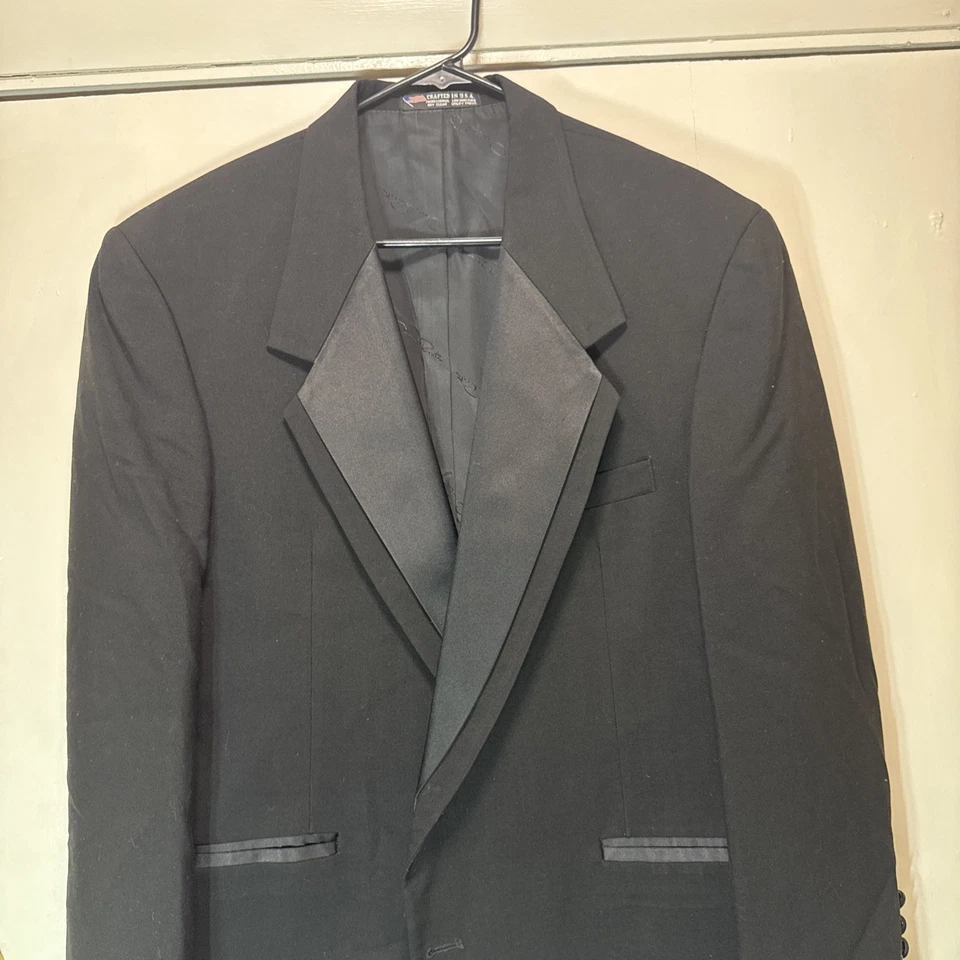 Куртка смокинг Oscar de la Renta 100% шерсть черная 2 пуговицы атласная отделка размер 42R - Изображение 2 из 4