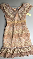 LUXLEAD Beige Floral Lace Sheath Dress V-Neck Cap Sleeve Knee Length S