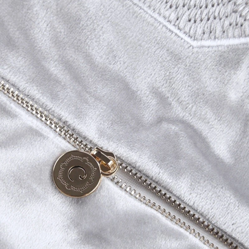 Almohada decorativa Croscill Classics Biron 18" x 18" plateada Foto 3 de 4