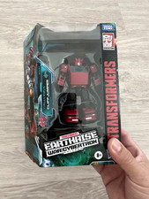 Hasbro Transformers War For Cybertron Earthrise WFC-E7 Cliffjumper NEW in hand