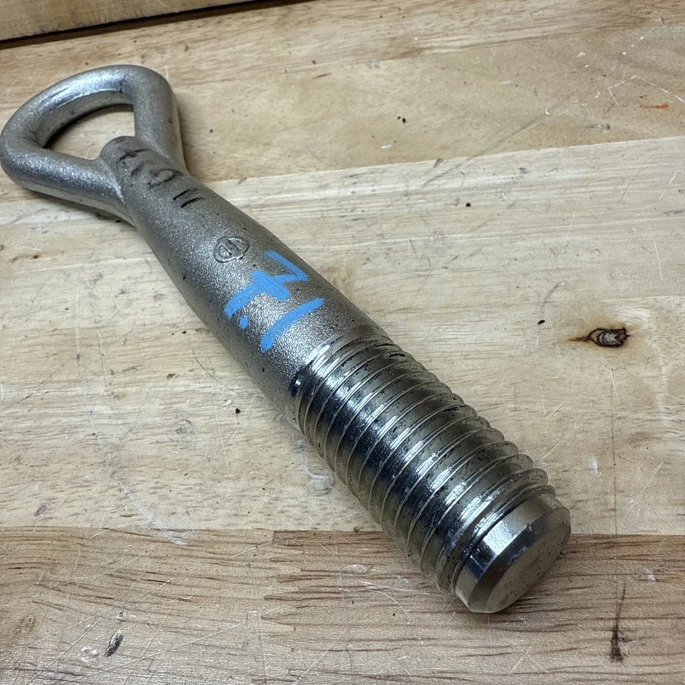 Infiniti G37 G37       2010 Hitch/Tow Hook/Winch 549983 2009 2010 2011 2012 2013 Foto 2 de 4