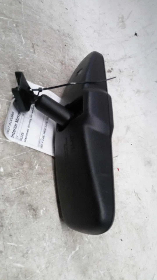 Espejo retrovisor interior delantero central usado se adapta a: Honda Accord 2017 con automático Foto 2 de 4