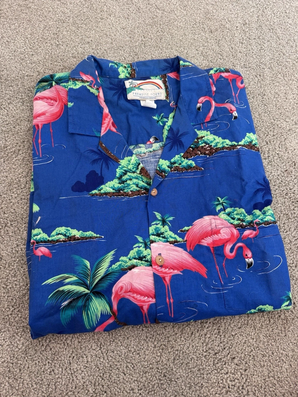 Paradise Found XL Vintage Flamingo Hawaiian Button Down 100% Cotton Shirt
Opens in a new window or t