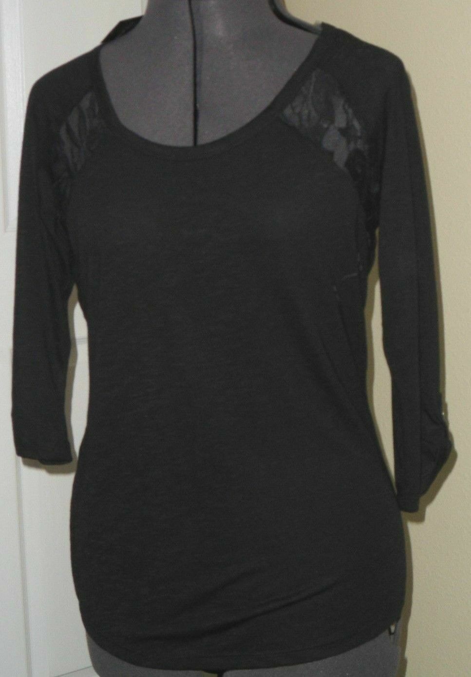 Picture 1 of 2
