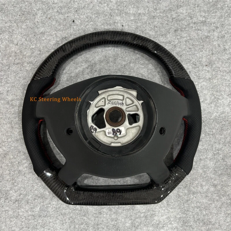 Volante de cuero de fibra de carbono personalizado hágalo usted mismo para Mercedes-Benz E320 2005 Foto 4 de 4