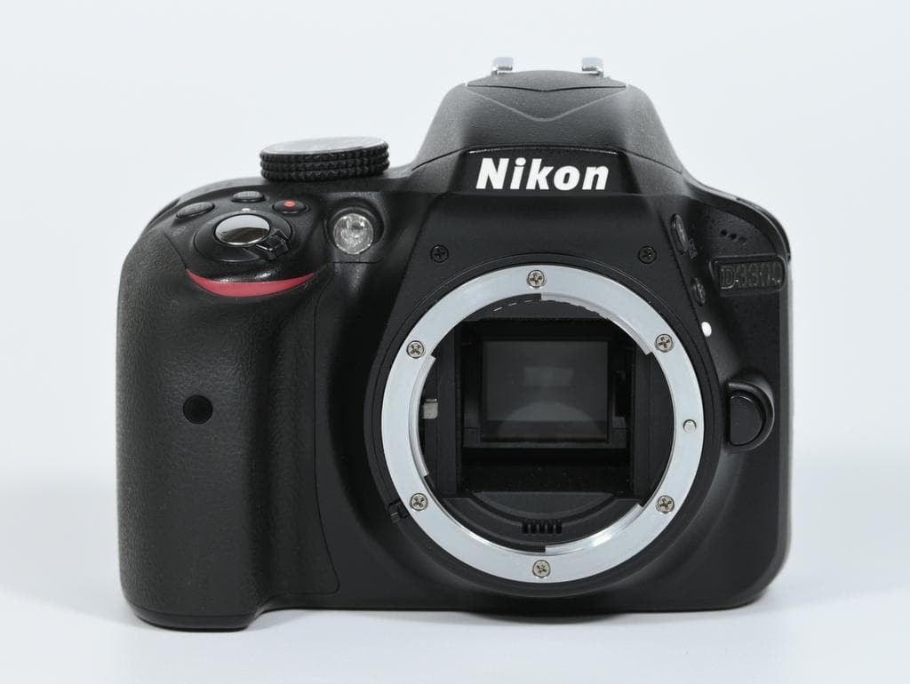 M1 Near Mint Nikon D3300 Digital SLR Camera Body Black Japan