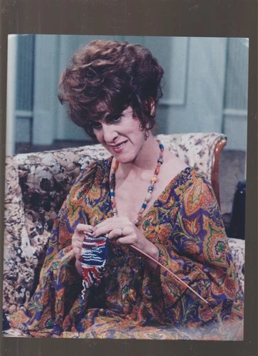 8X10-COLOR PHOTO OF-CLOSE  UP-RUTH BUZZI