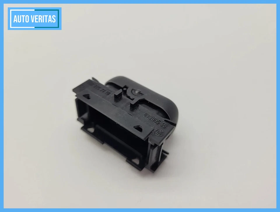 Original Mercedes-Benz A-Class (W168) blind switch button button A1688207110 - Image 4 of 4