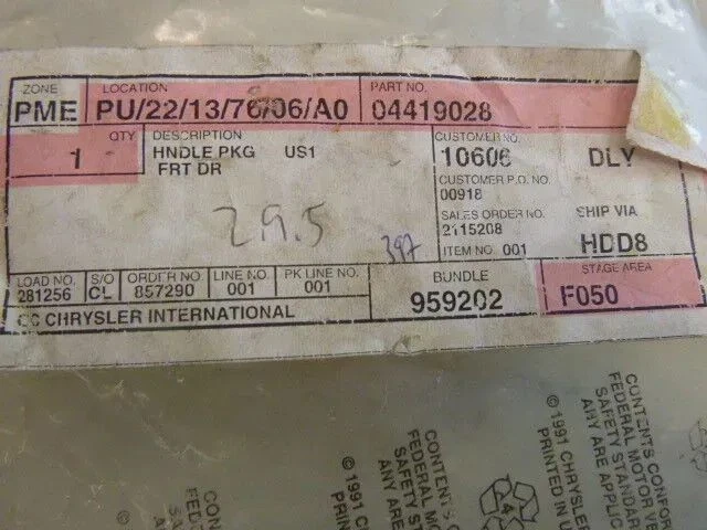 Manija de puerta delantera derecha Dodge Shadow '87-'89 manija de puerta delantera derecha NUEVO Foto 3 de 4