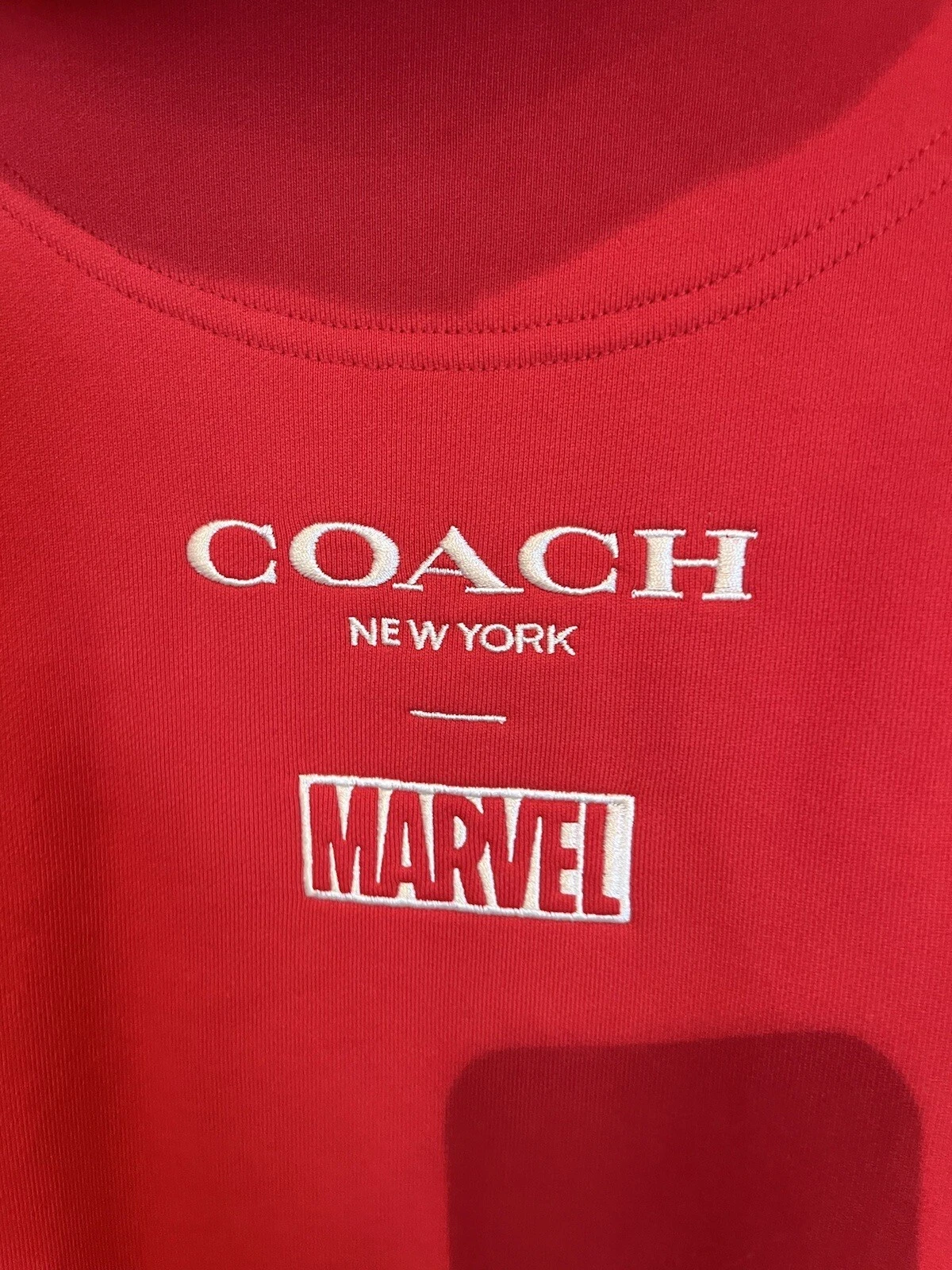 Felpa con cappuccio Coach X Marvel Carol Danvers 1557 rossa donna nuova con etichette taglia L regalo Natale