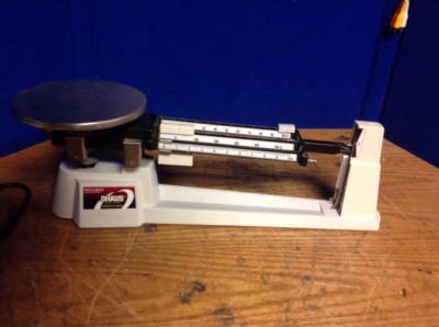 OHAUS Triple Beam Balance Scale 700/800 Series 2610g/5 Lbs 2oz