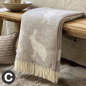 neutral sofa throws