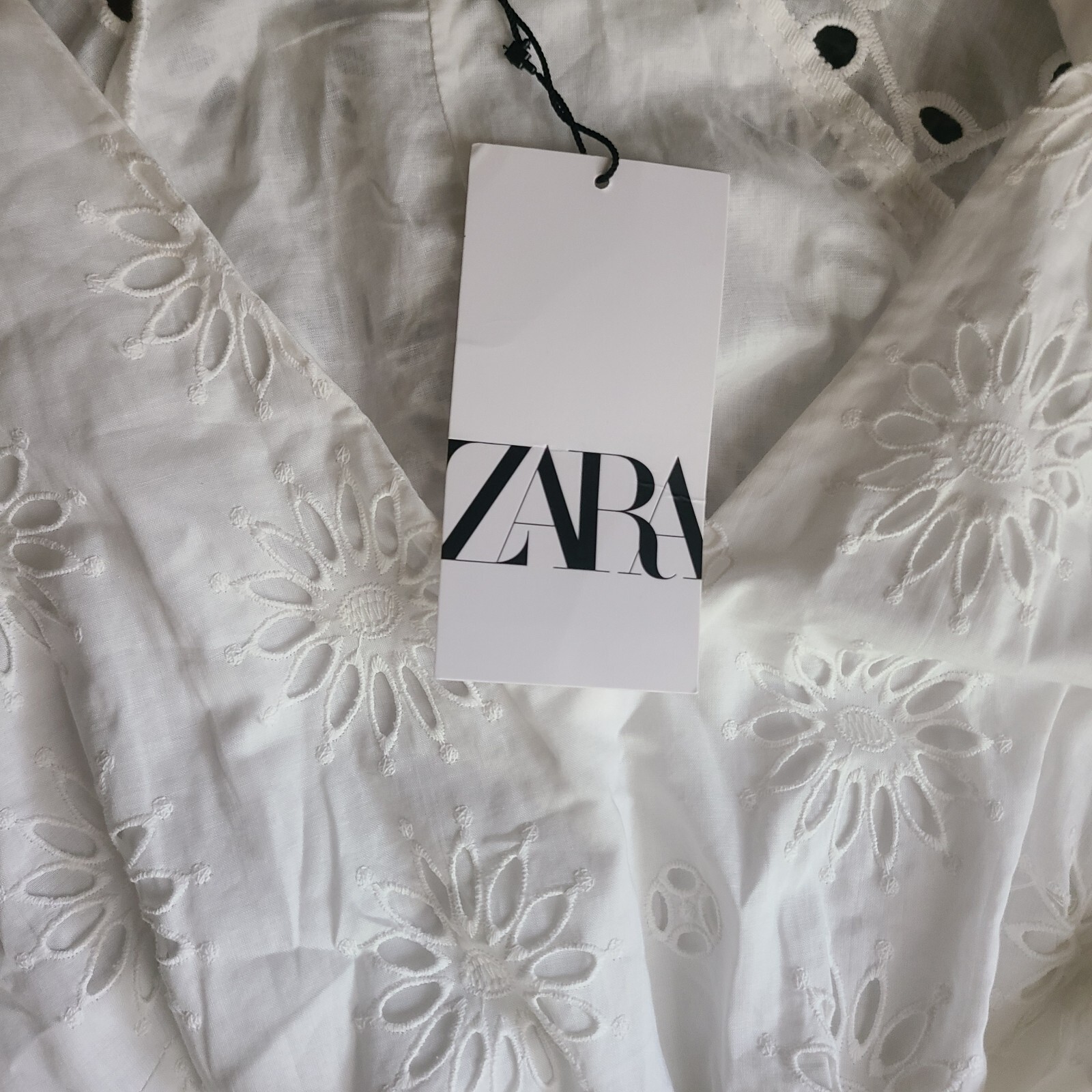 ZARA EMBROIDERED DRESS WITH STRING BELT IN OYSTER WHITE SUMMER WHITE SIZE S 2796