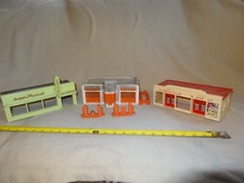O Scale Railroad Plasticville Super Market, 5 10, and Gas Station