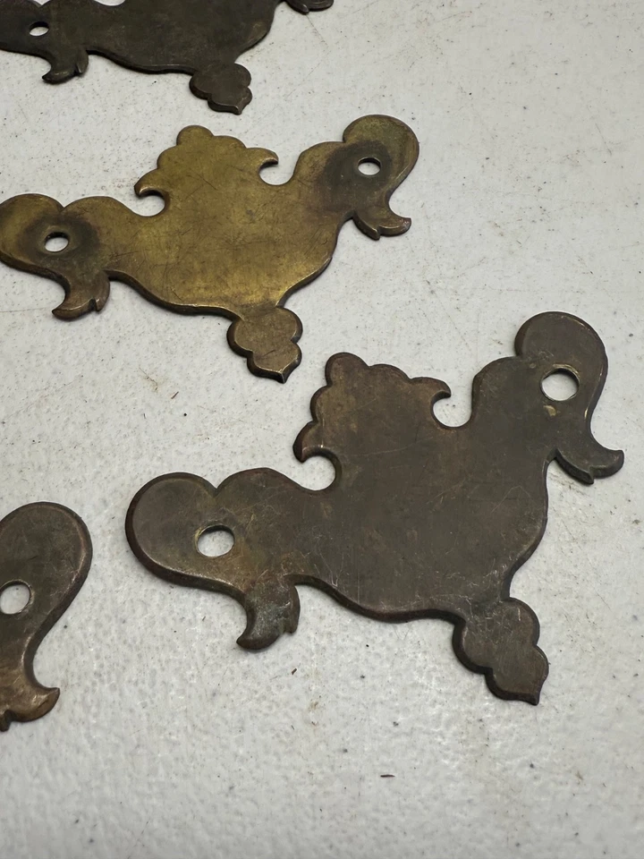 Conjunto antigo de 12 ferragens de superfície antigas Chippendale latão batwing restauração - Imagem 4 de 4