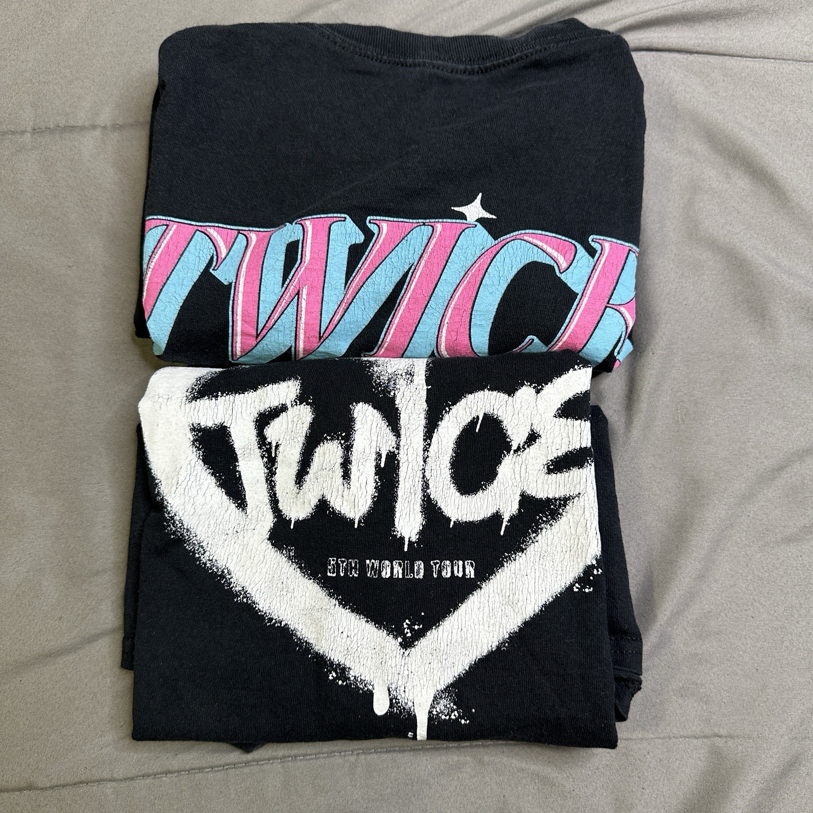 Twice Kpop Group 5th World Tour Men’s Shirt Lot Of 2 Size Medium
