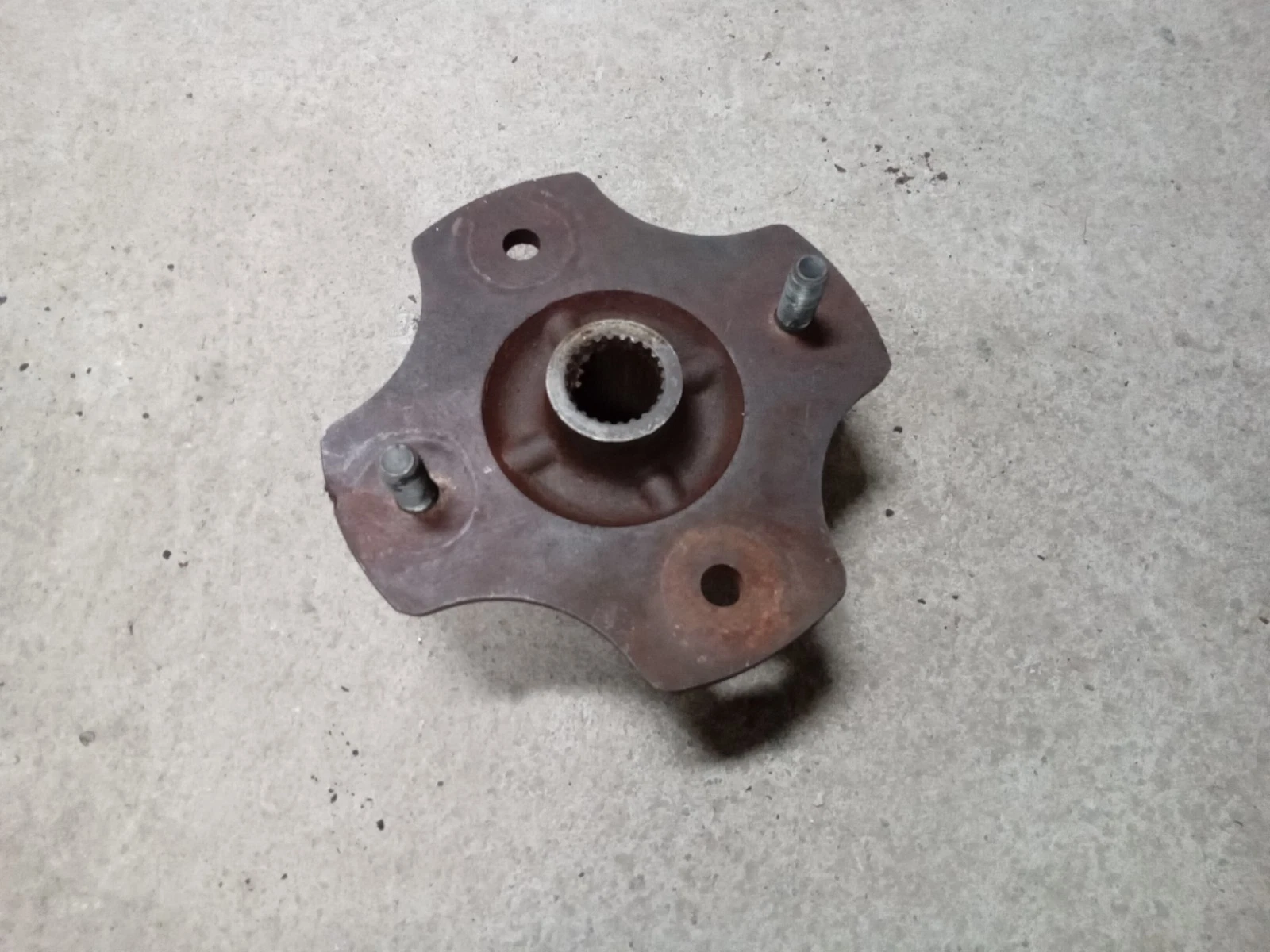 1993 93 Honda trx300 trx 300 fourtrax rear axle wheel hub
