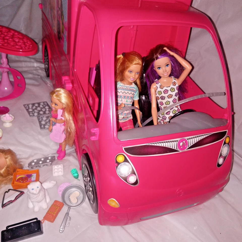 Casa rodante Big Barbie Sister Life in the Dream House cámper autocaravana muñecas rosas Foto 4 de 4