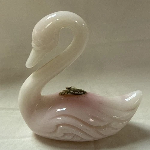 1978 ONLY Fenton**ROSALENE SWAN FIGURINE**#5161 RE
