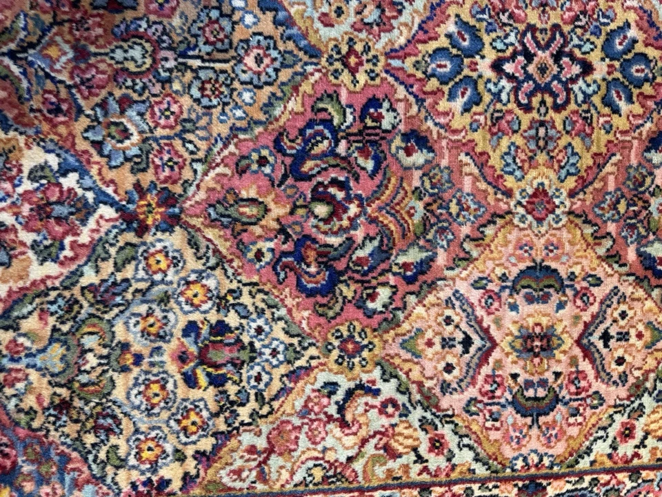 KARASTAN DESIGN #717 KHERMAN PANEL DESIGN 100% WOOL RUG 3x5 GOOD CONDITION - Image 2 of 4