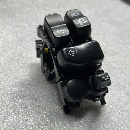 2021-2024 OEM Harley LEFT Touring Switch Pack Hand Control - 71500564 - Foto 3 di 8