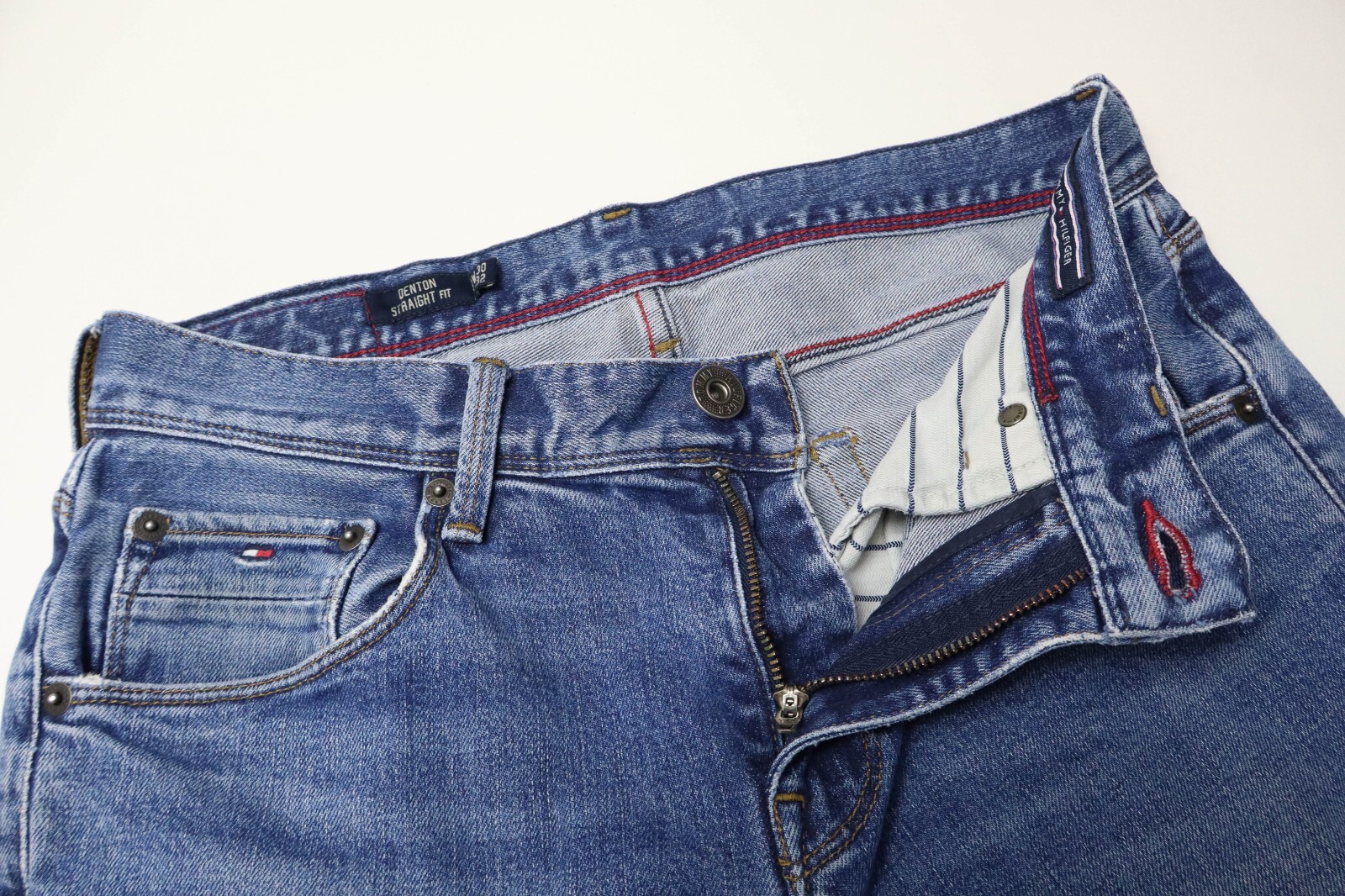 TOMMY HILFIGER Denton Straight Fit Jeans Men's W30/L32 Blue Whiskers Faded thumbnail 4