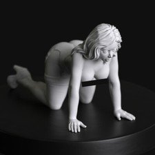 Slave Girl 60b - 28mm Scale Resin Miniature by Manufaktura Miniatures